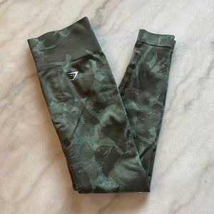 Size small camo Gymshark leggings